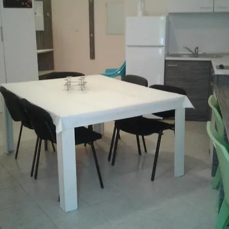 Trzy W Dwa Przy Basenie Oraz Jeden 4 Pietro Z Duzym Tarasem דירה